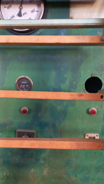 топла преса за врати и фурнир 3000мм.x 1300мм.