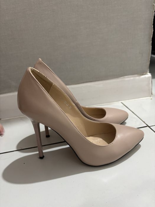 Продам туфли лодочки