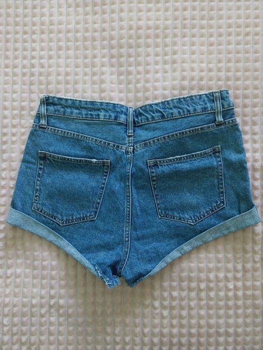 Къси панталони H&M