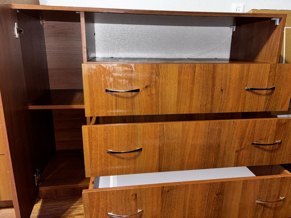 Продам тумбу 120*50
