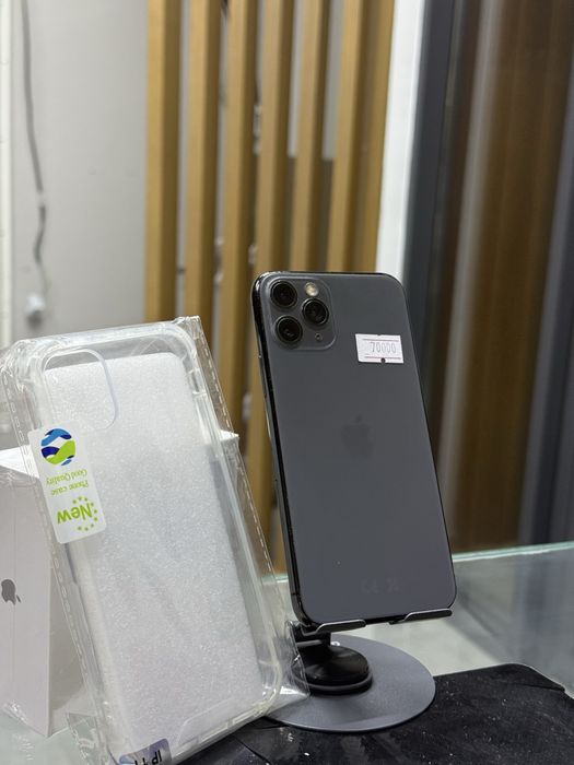 iPhone 11 pro (чехол,защитка в подарок)