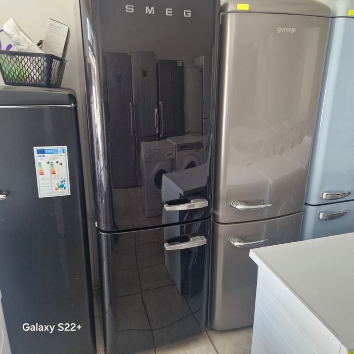 Хладилник SMEG черен