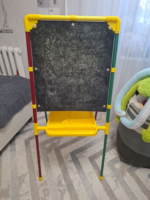 Продам детский мольберт