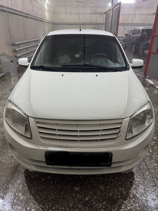 Продаю Ваз(Lada) Granta 2190, 2013 года