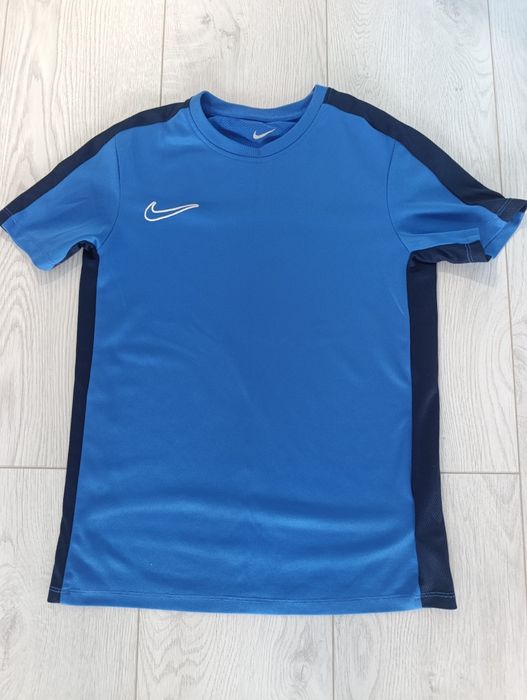 Маратонки Nike 31 + подарък тениска