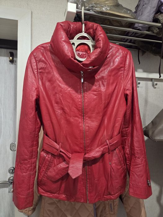 Продам кожаную куртку