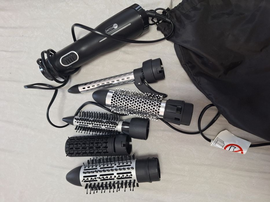 Aparat de coafat multifuncțional