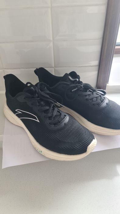 Кроссовки размер 39