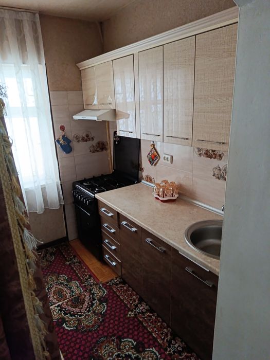 Продается срочно квартиру Банкриские дом 2 комнатная сделано 3 комнатн