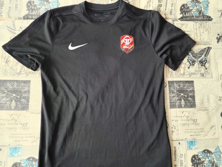 Оригинални тениски Nike Aeroreact