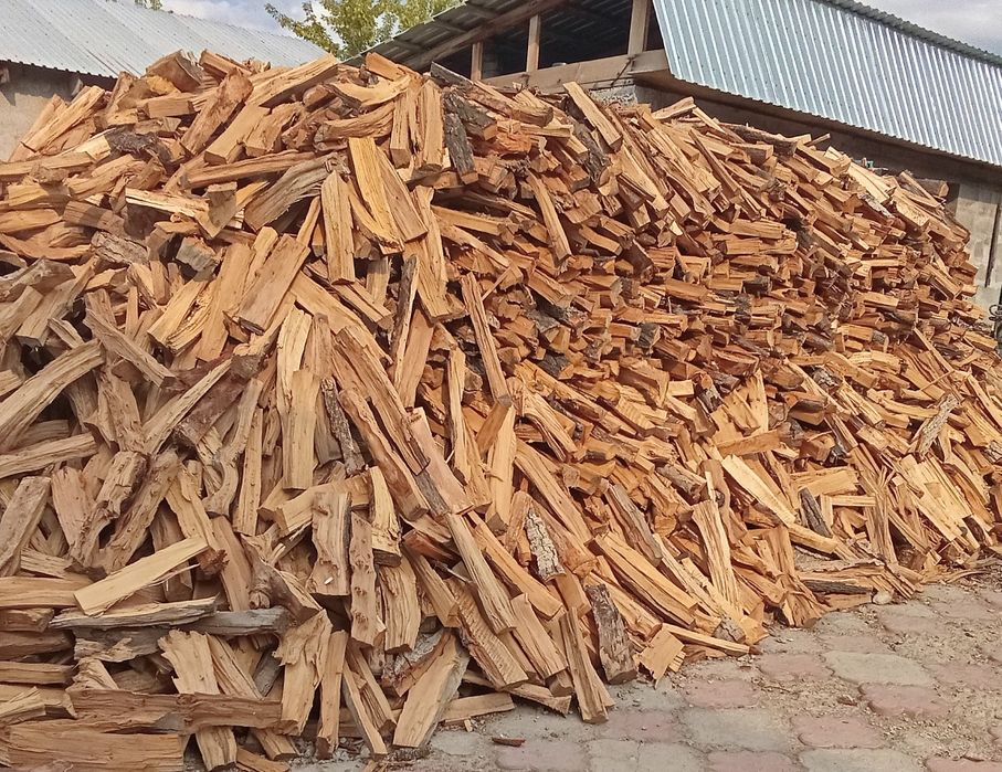 Дрова рубленные карагач,дуб, тополь