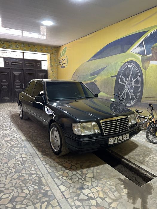 Mercedes Benz W124 E320
