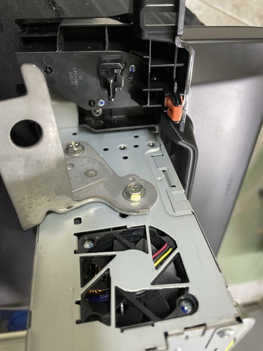 Магнитолла JBL Камри 75