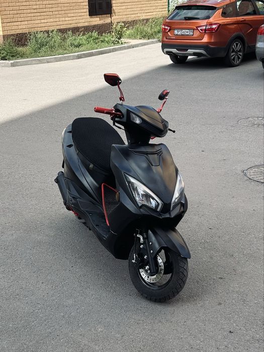 Мопед М8 про 125 кубов