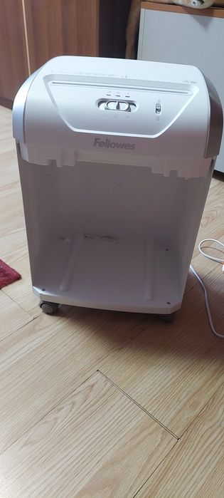 Distrugător de documente felowess