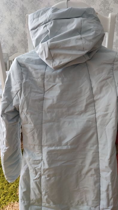 Продается куртка на девочку