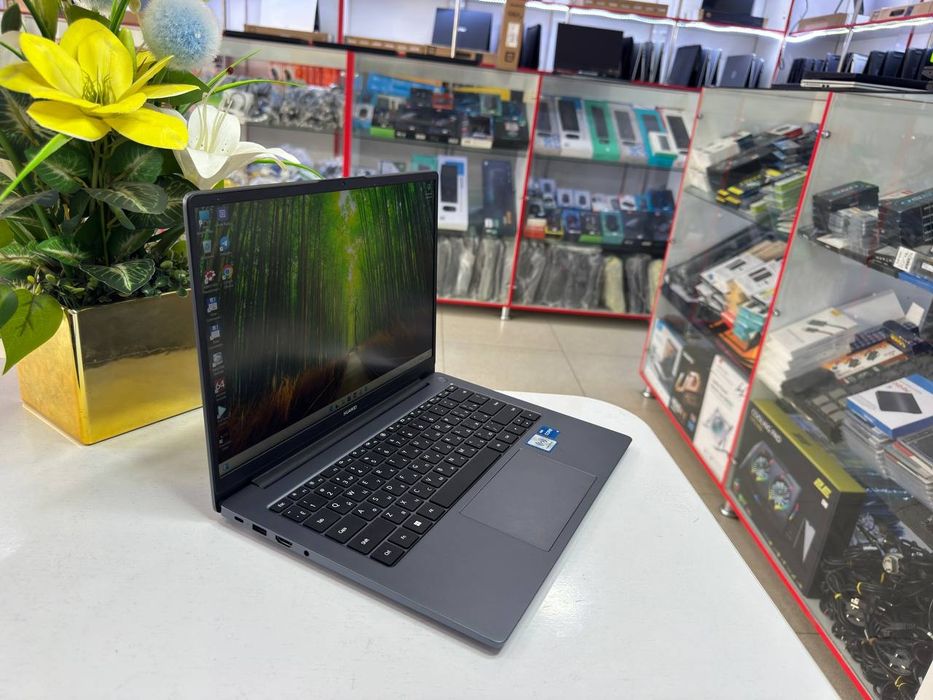 Huawei core i5-12450H DDR5 16/512 SSD holati ideal