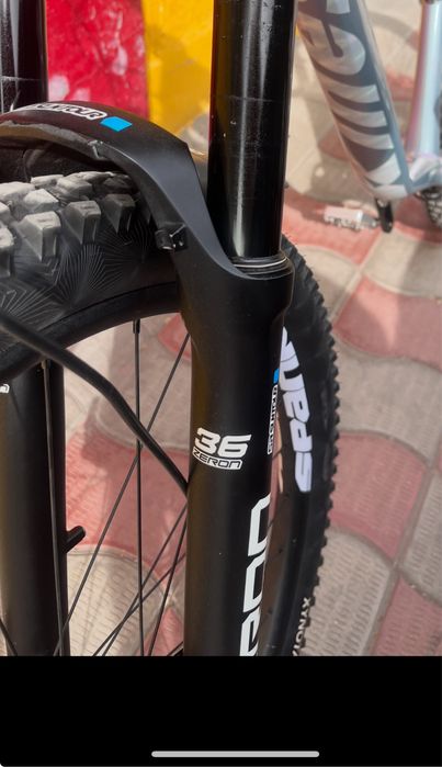 Sasuntuor Zeron 36 160
