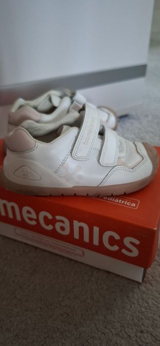 Pantofi primii pași Biomecanics