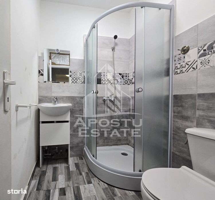 Apartament 4 camere , centrala proprie, Etaj Intermediar , Lipovei