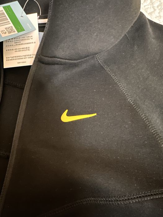 двойка Nike Nocta