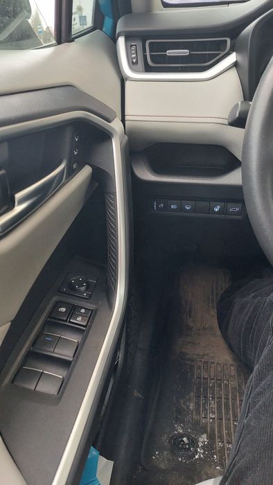 Автомобиль тойота