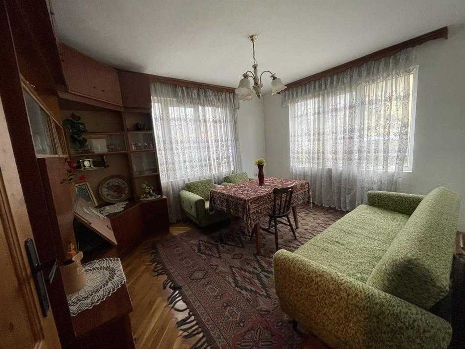 Продава се Етаж от къща в Габрово, Център - 73 кв.м за 1425 €/кв.м - Снимка #2