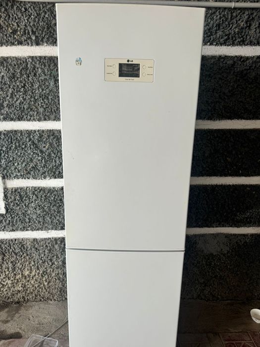 Продам холодильник LG