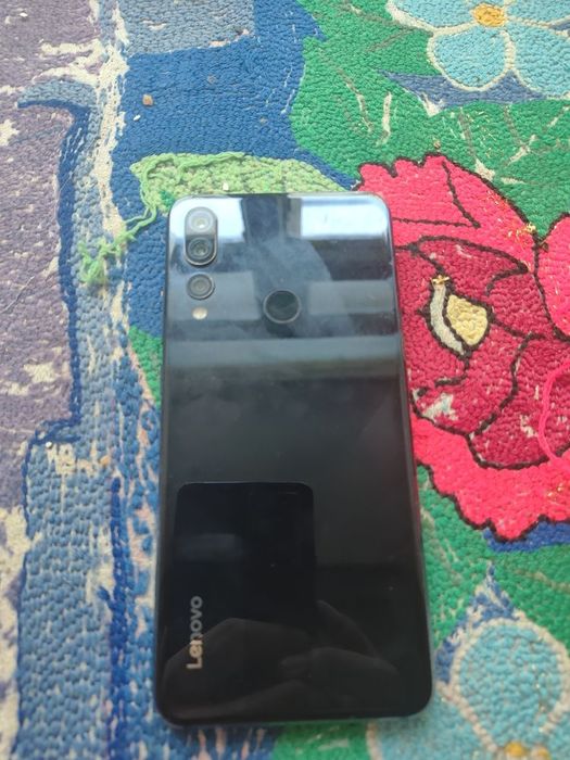 Смартфон Lenovo z5s.       .