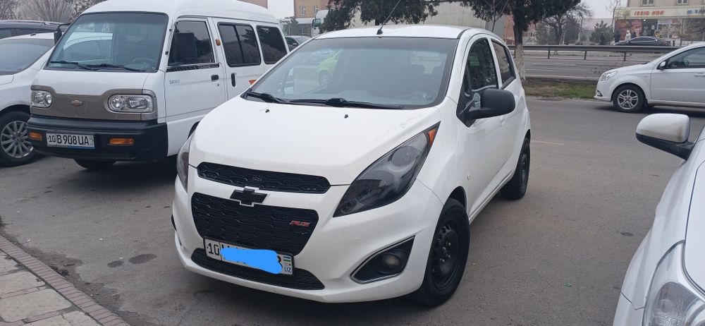 Спарк 3поз.сотилади