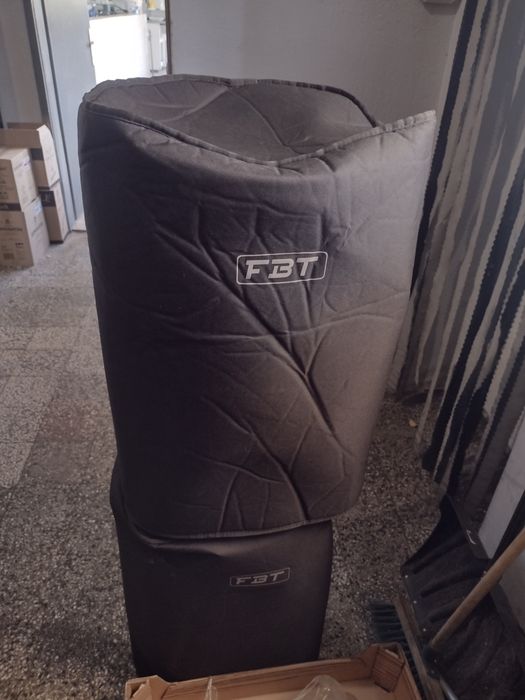 Продавам 2 броя пасивни Martin audio blackline x 12 . Rcf,fbt,