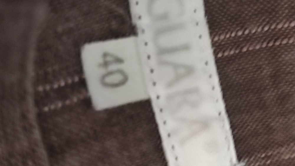 Pantaloni din in de dama marca Guara , material superb.