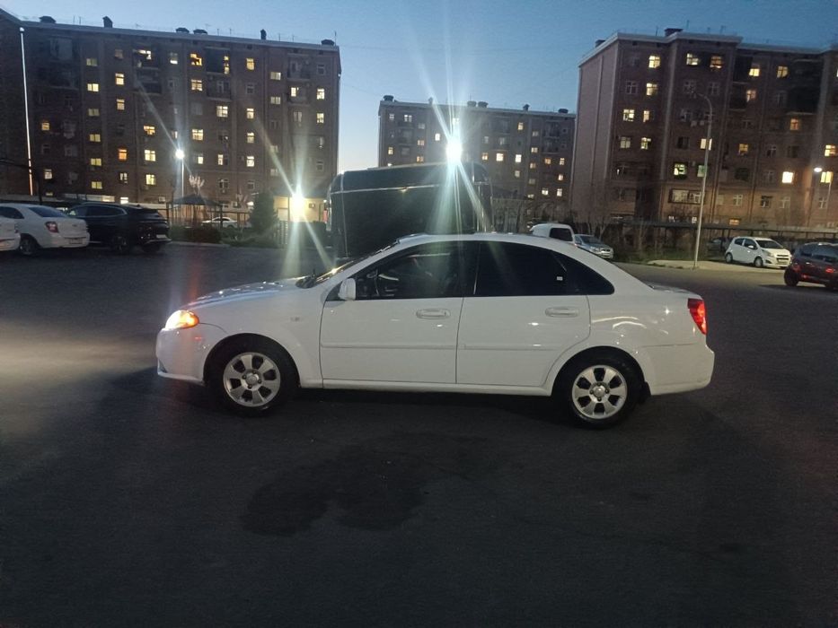 Avtomobil ijaraga olinadi