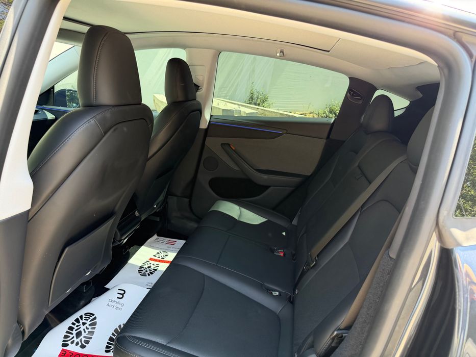 Tesla Model Y Juniper 2025 RWD