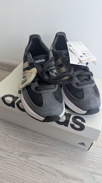 Adidas dama piele intoarsa marime 38