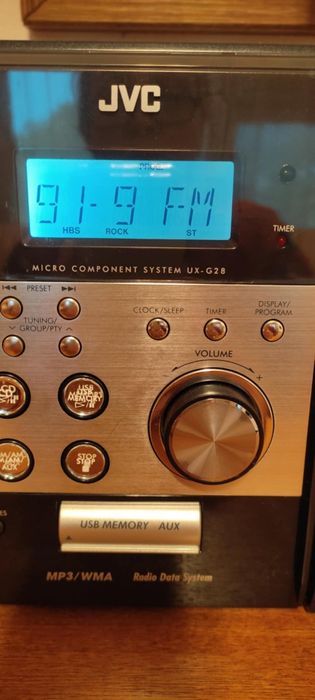 Ретро JVC музикална уредба*СD* MP3* Радио* Нова