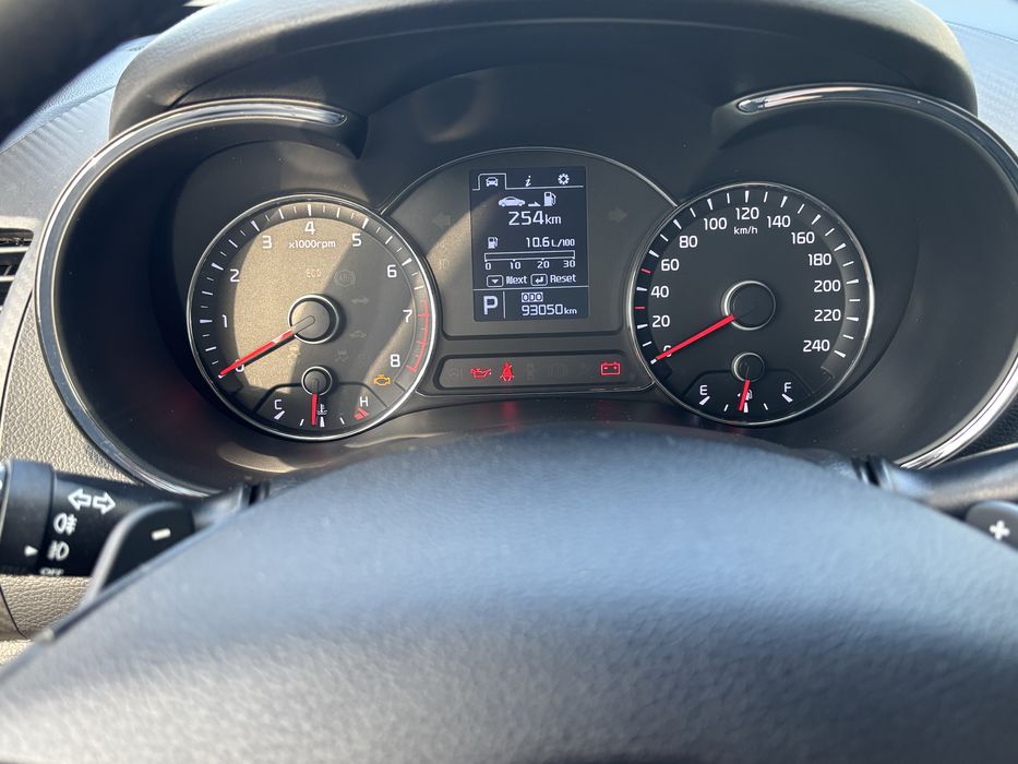 Продам kia cerato 2015г.
