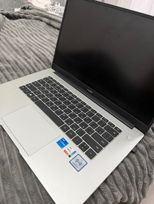 MateBook D 15 120 ГБ