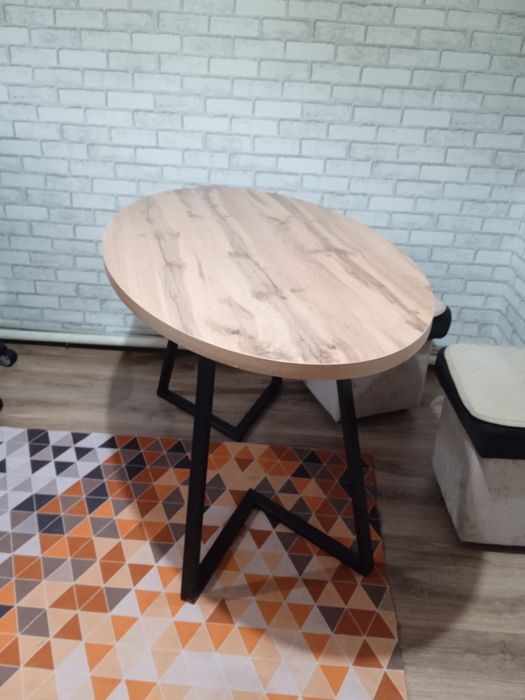 Продам Кухонный стол