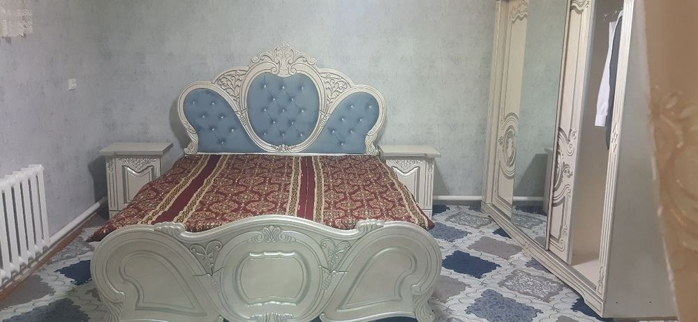 Спальни гарнитур ,