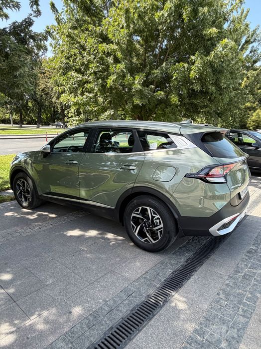 KIA Sportage 21500 км  1я позиция, своя, идеал состояние