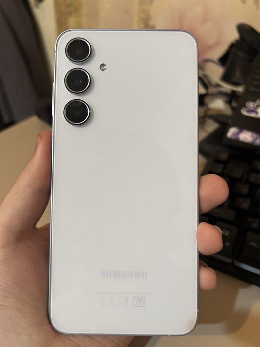 Продаю Samsung A55 5G