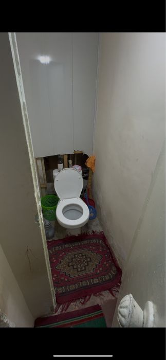 Аренда Долгосрочно Бывше общежитие  Санузел иккта квартира фойданилади