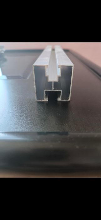 Profile din aluminiu, montaj panouri fotovoltaice