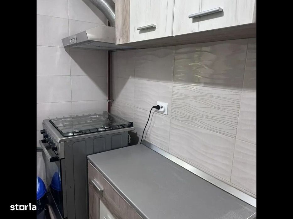 Apartament  4 camere , zona Titan