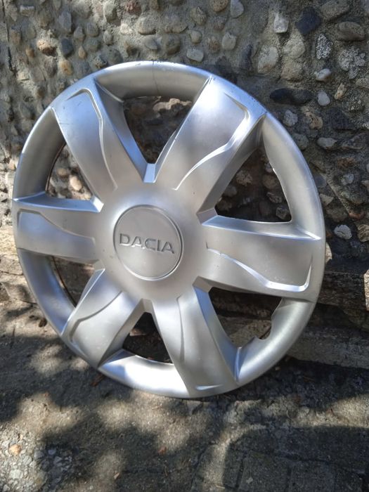 Продавам Дачия/Dacia Тас 15 цола 1 бр.