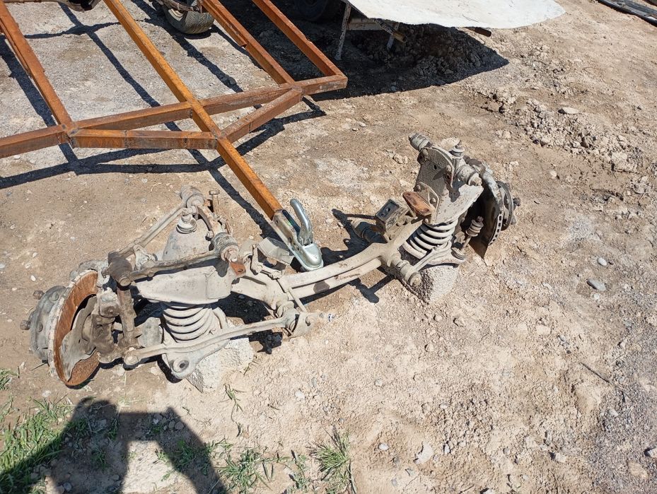 zadnimos va oldi mos sotiladi