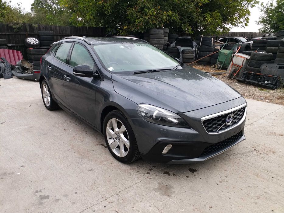 PIese Second Hand VOLVO V40 CC Diesel / Benzina An 2012-2018