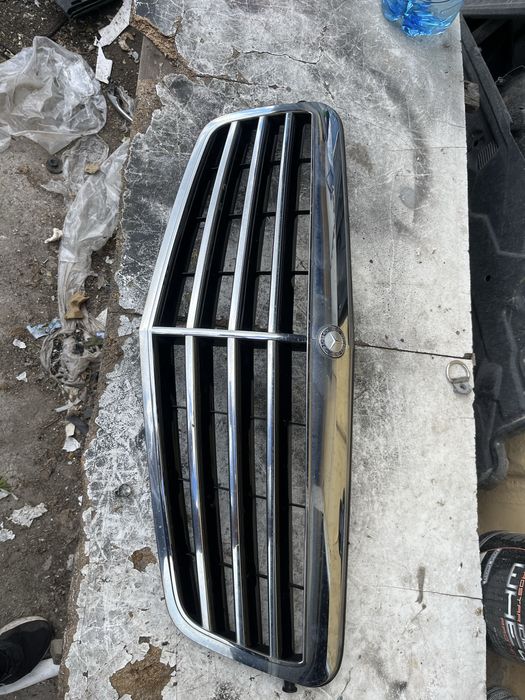 Решетка Мерцедес Е клас W212