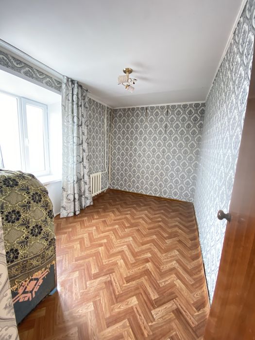 Продается 4-комнатная квартира.